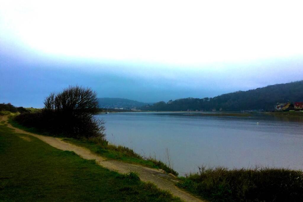 Appartement Rez-de- Chaussee Sur Le Port Wi-fi 4g Dives-sur-Mer