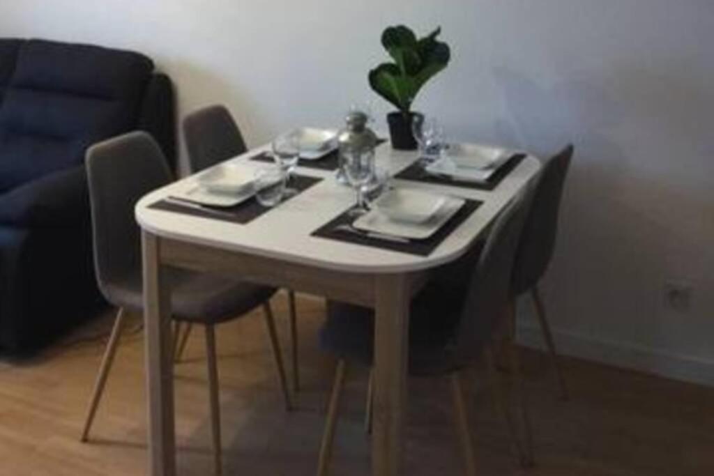 Apartment Rez-de- Chaussee Sur Le Port Wi-fi 4g Dives-sur-Mer