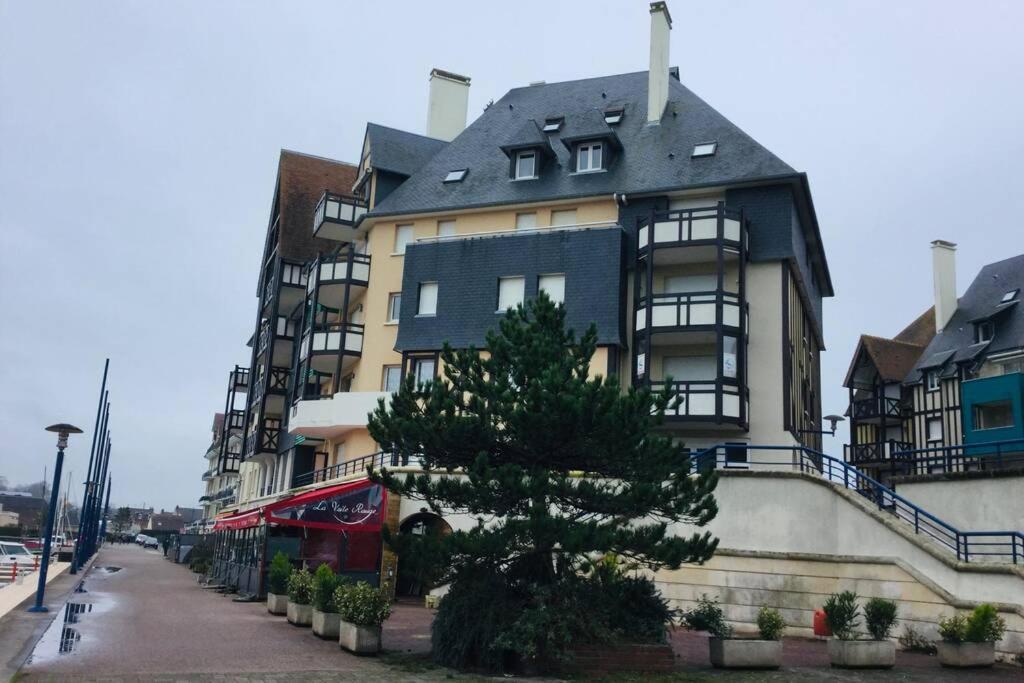 Rez-de- Chaussee Sur Le Port Wi-fi 4g Apartment *